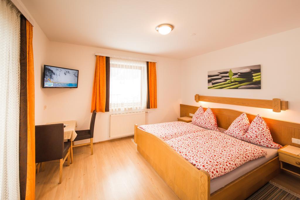 Hotel Pension Barbara Sankt Martin am Tennengebirge Εξωτερικό φωτογραφία